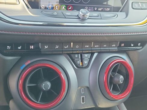 Certified 2021 Chevrolet Blazer RS w/ Enhanced Convenience Package image 34