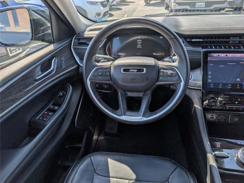 Used 2022 Jeep Grand Cherokee L Limited AWD/4WD image 21