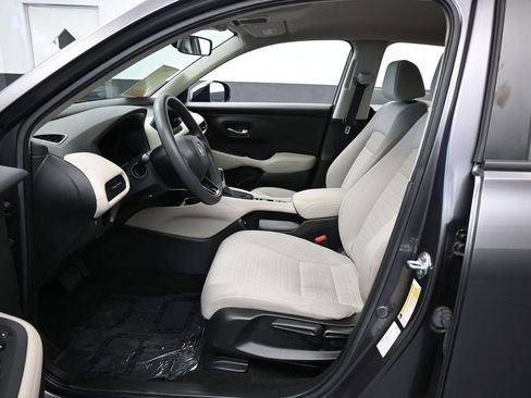 Used 2023 Honda HR-V LX image 11