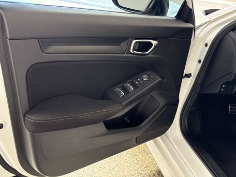 Used 2024 Honda Civic Sport image 13