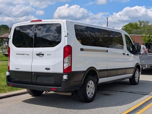 Used 2023 Ford Transit 350 XLT RWD image 5