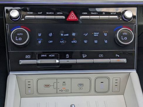 Used 2025 Hyundai Santa Fe Calligraphy FWD image 31