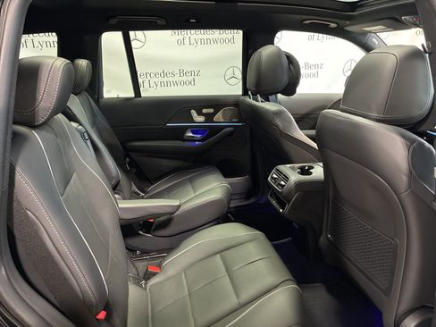 New 2026 Mercedes-Benz GLS 580 4MATIC image 15