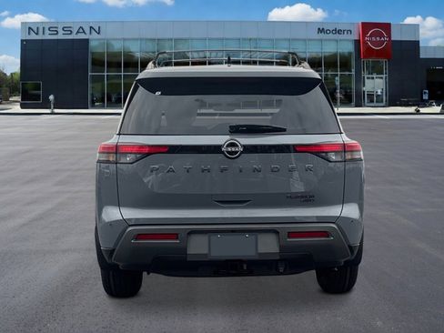 New 2026 Nissan Pathfinder Platinum AWD/4WD image 4