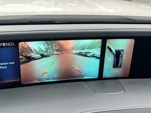 Certified 2025 Lincoln Nautilus Premier w/ Equipment Group 102A image 30