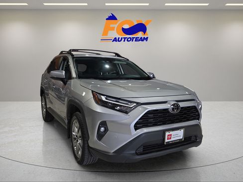 Used 2024 Toyota RAV4 XLE Premium FWD image 6