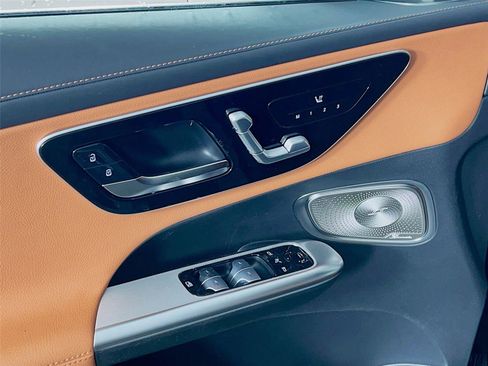 New 2026 Mercedes-Benz GLC 300 4MATIC image 16