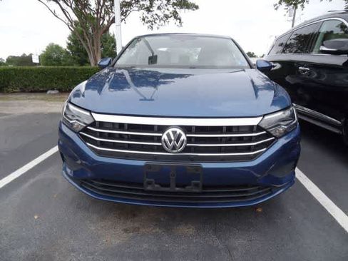 Used 2020 Volkswagen Jetta S w/ Driver Assistance Package FWD image 2