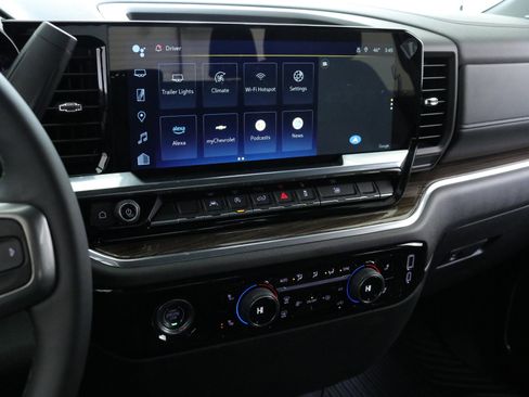 Used 2024 Chevrolet Silverado 1500 LT image 20