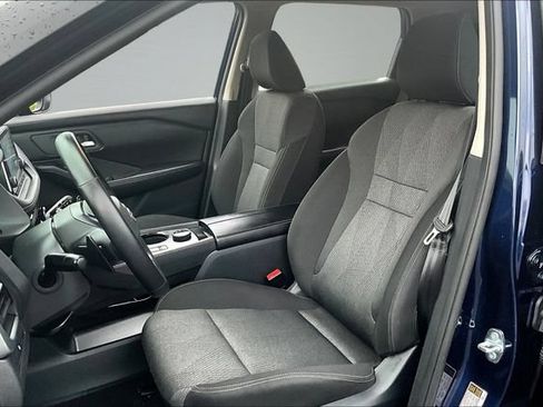 Used 2025 Nissan Rogue SV AWD/4WD image 21