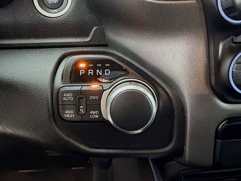 Used 2019 RAM 1500 Big Horn AWD/4WD image 14