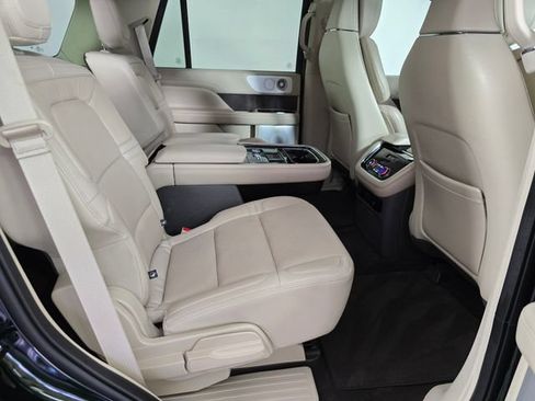 Used 2021 Lincoln Navigator Reserve w/ Luxury Package AWD/4WD image 14