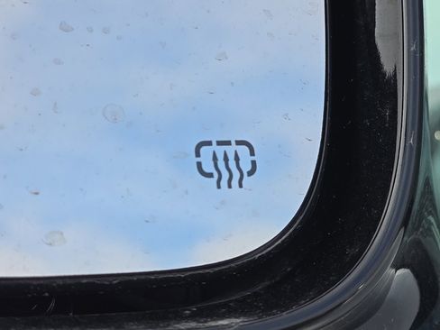 New 2026 Chrysler Pacifica Limited w/ S Appearance Package image 69