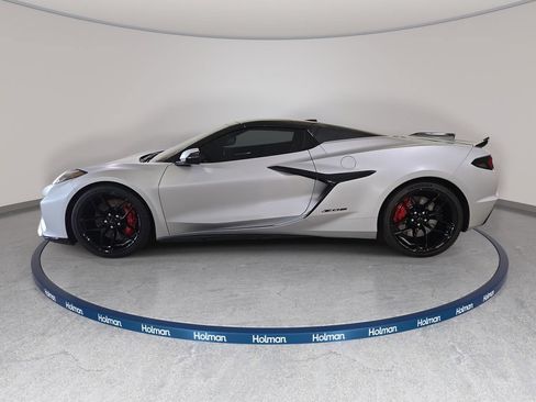 Used 2026 Chevrolet Corvette Z06 RWD image 11