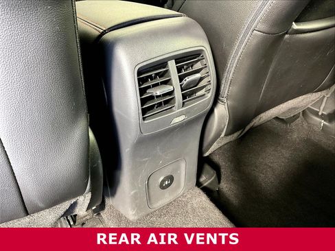 Used 2025 Ford Escape ST-Line Elite w/ Premium Technology Package AWD/4WD image 10