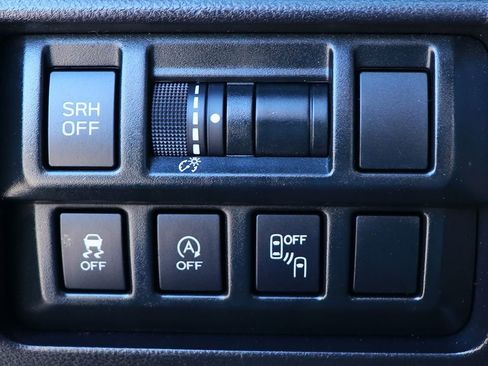 Used 2020 Subaru Crosstrek 2.0i Limited image 39