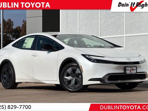 New 2026 Toyota Prius Plug-In Hybrid FWD image 1