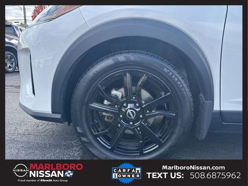 Used 2023 Nissan Kicks SR image 11