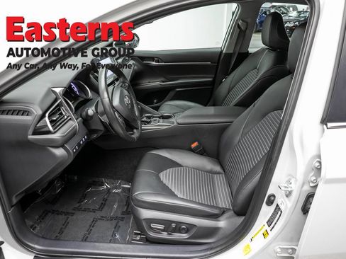 Used 2024 Toyota Camry SE w/ Cold Weather Package FWD image 14