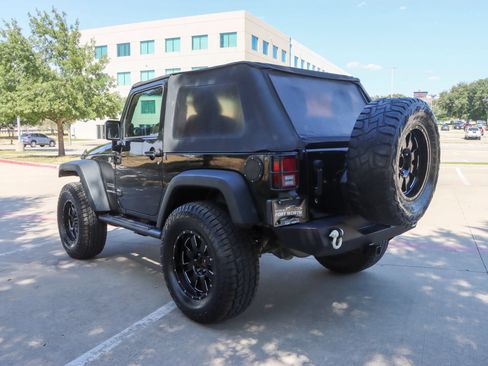Used 2012 Jeep Wrangler Sport AWD/4WD image 5