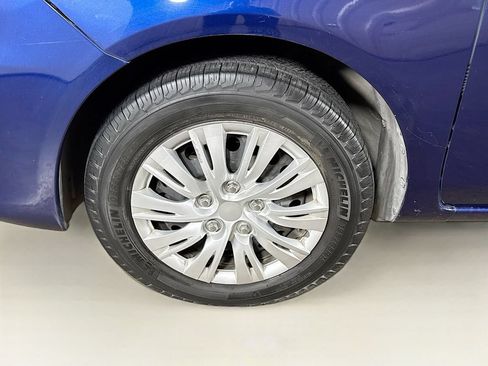 Used 2018 Nissan Versa SV FWD image 35