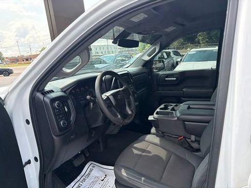 Used 2019 Chevrolet Silverado 1500 Custom Trail Boss w/ Custom Convenience Package AWD/4WD image 15