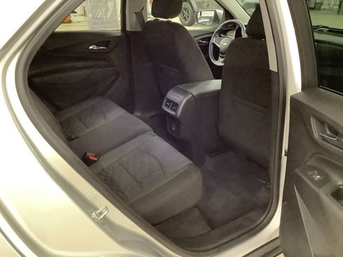 Used 2021 Chevrolet Equinox LT AWD/4WD image 19