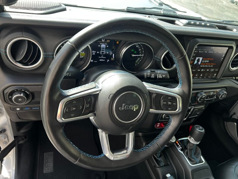 Used 2023 Jeep Wrangler Unlimited Rubicon 4xe w/ Cold Weather Group AWD/4WD image 30