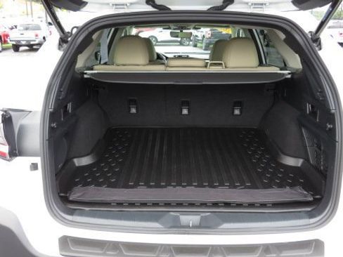 Used 2025 Subaru Outback Limited image 30