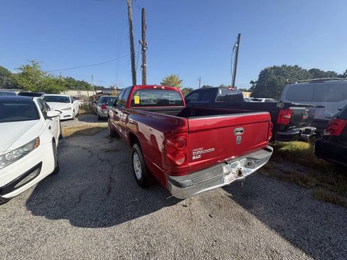 Used 2006 Dodge Dakota SLT RWD image 2