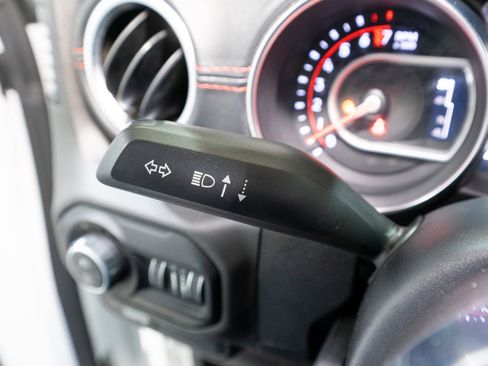 Used 2020 Jeep Gladiator Rubicon image 33