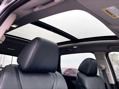 Used 2025 Acura MDX SH-AWD image 22