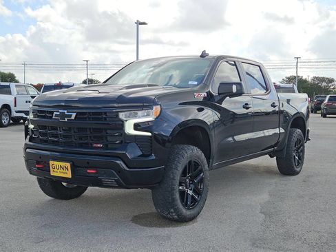 Used 2022 Chevrolet Silverado 1500 LT Trail Boss w/ LT Trail Boss Premium Package AWD/4WD image 7