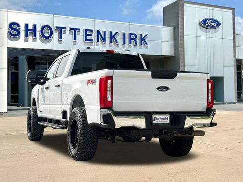 Used 2024 Ford F250 XLT w/ FX4 Off-Road Package AWD/4WD image 7