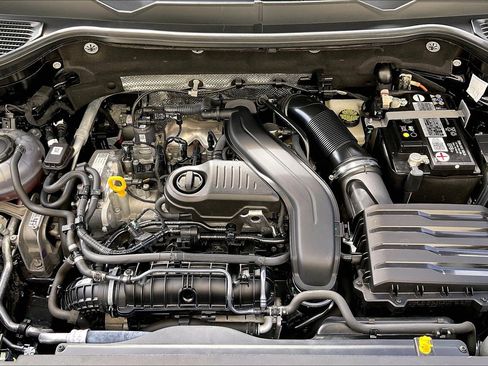 Certified 2023 Volkswagen Taos S image 9