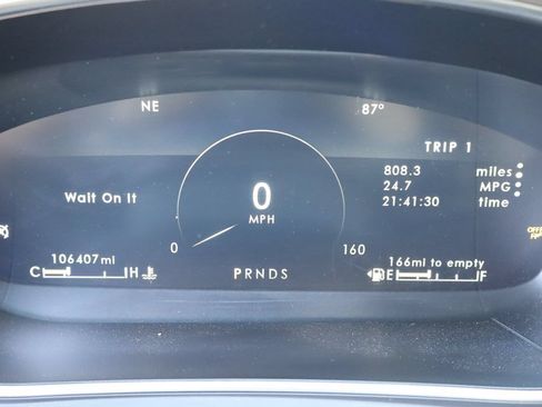 Used 2019 Lincoln Nautilus Reserve FWD image 11