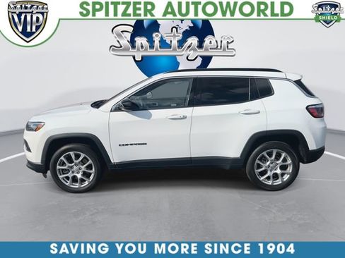 Used 2023 Jeep Compass Latitude AWD/4WD image 6
