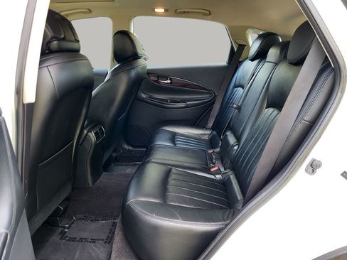 Used 2017 INFINITI QX50 AWD w/ Deluxe Touring Package image 18
