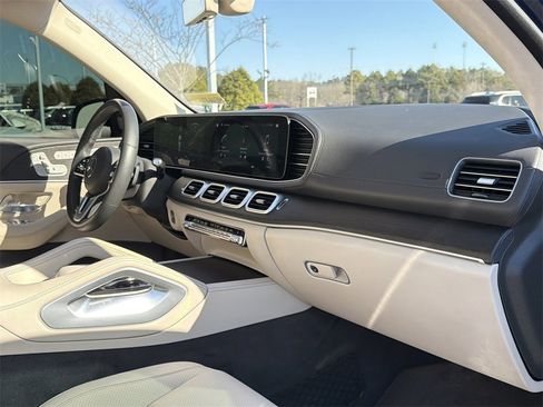 Certified 2020 Mercedes-Benz GLS 450 4MATIC image 23