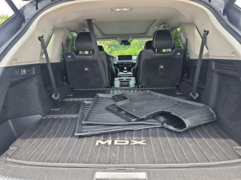 Certified 2023 Acura MDX SH-AWD w/ Advance Package image 12