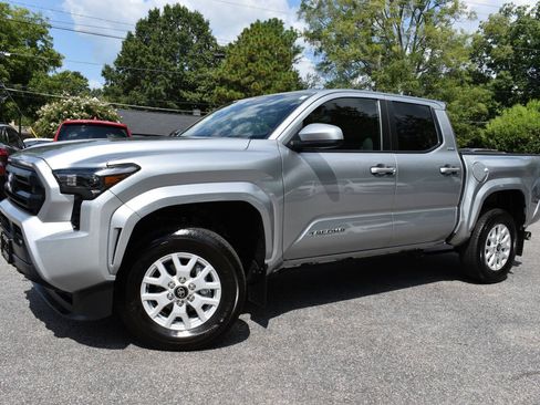 Used 2024 Toyota Tacoma SR5 RWD image 47