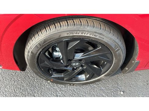 Certified 2026 Hyundai Elantra Sport FWD image 9