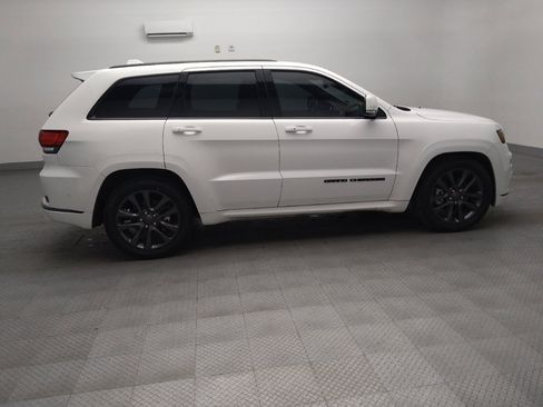 Used 2018 Jeep Grand Cherokee High Altitude AWD/4WD image 10