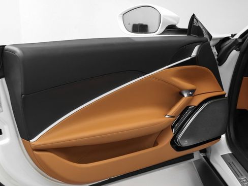 Certified 2024 Ferrari Roma Spider RWD image 72