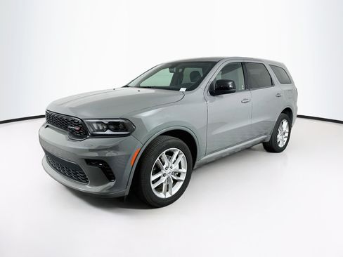 Used 2025 Dodge Durango GT AWD/4WD image 3