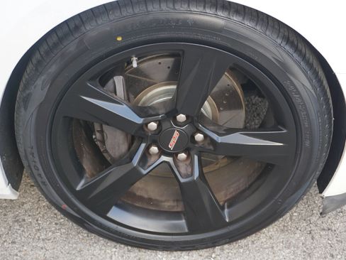 Used 2017 Chevrolet Camaro SS image 14