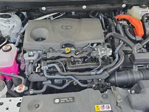 Used 2025 Toyota RAV4 LE image 29