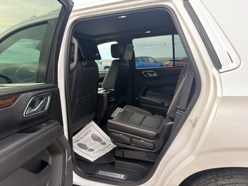 Used 2023 Chevrolet Tahoe Premier AWD/4WD image 19
