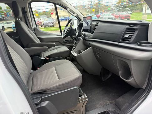 Used 2022 Ford Transit 350 XLT image 8