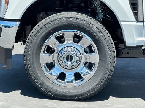 New 2026 Ford F250 King Ranch w/ Chrome Package AWD/4WD image 25